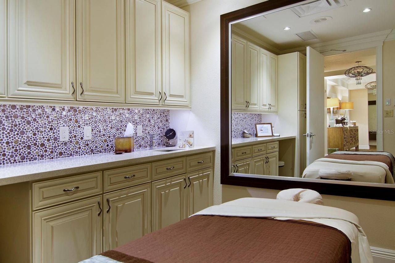 225 Sands Point Road, Unit 7101, Longboat Key, FL 34228 Photo