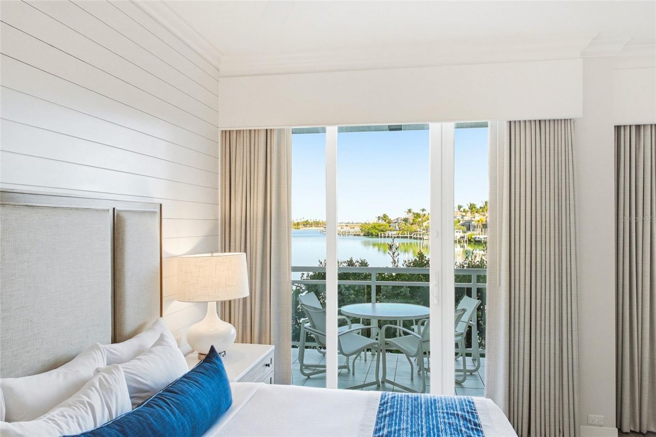 225 Sands Point Road, Unit 7101, Longboat Key, FL 34228 Photo