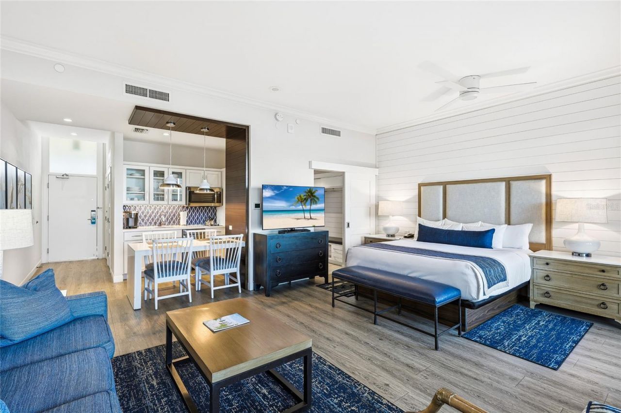 225 Sands Point Road, Unit 7101, Longboat Key, FL 34228 Photo