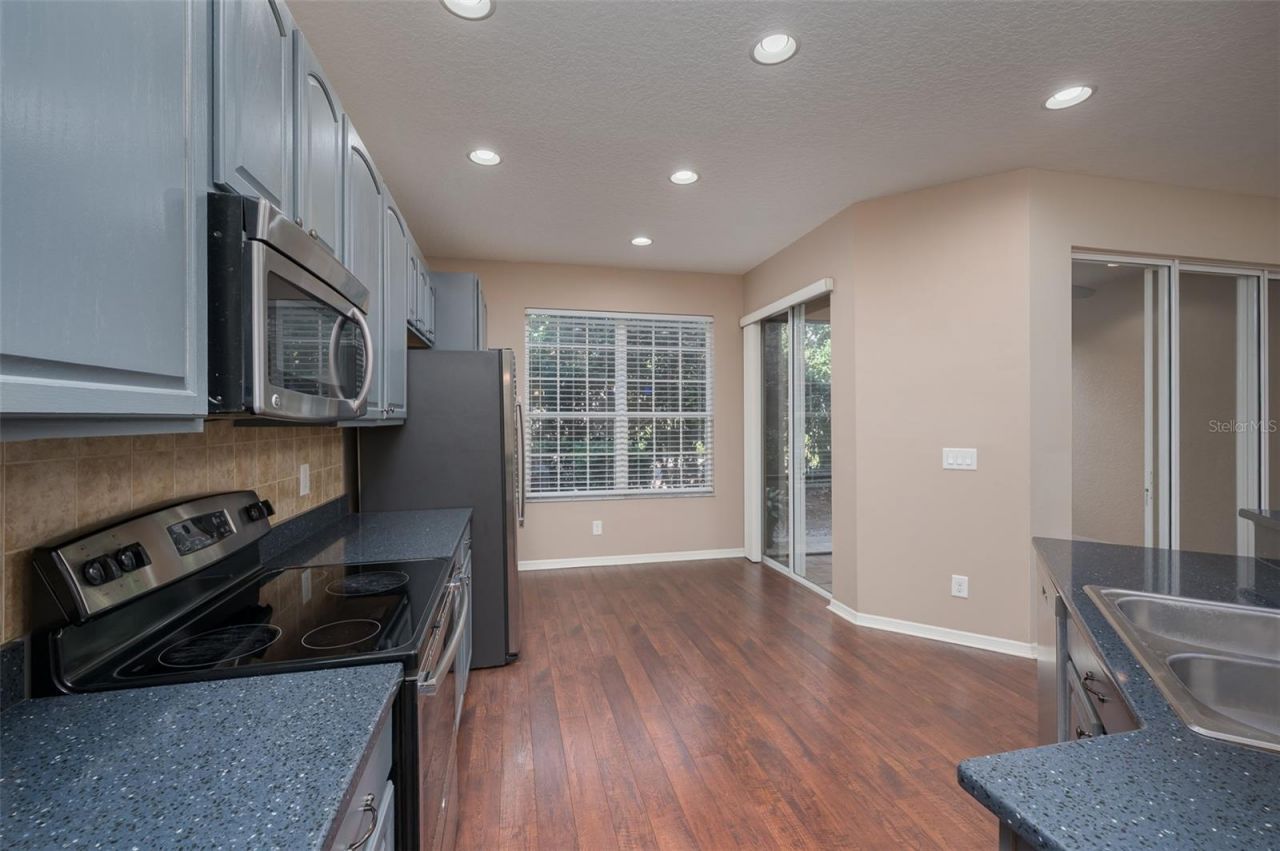 5543 Napa Drive, Sarasota, FL 34243 Photo