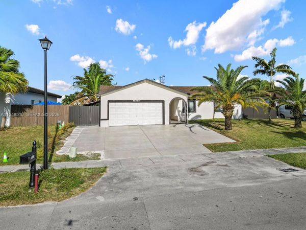 25921 SW 130th Ave, Homestead, FL 33032