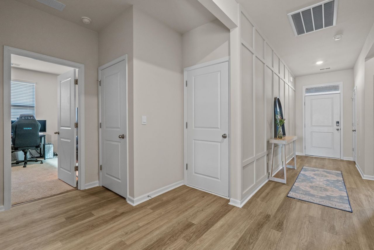 1838 Castlebay Dr. Photo 8