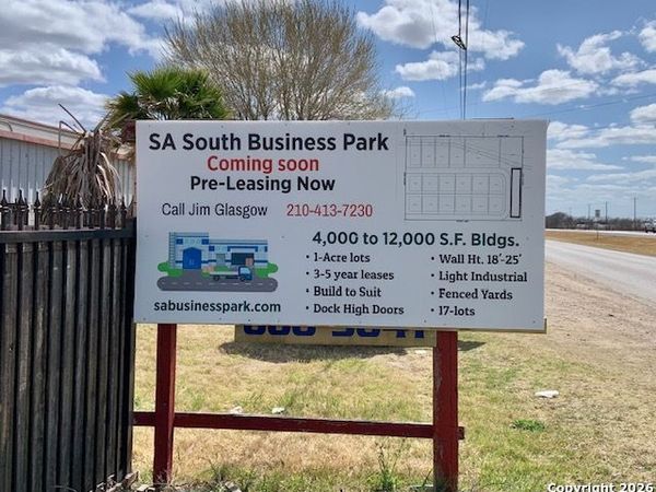 11696 S State Highway 16, San Antonio, TX 78224