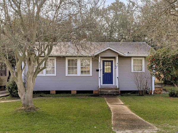623 Avenue A, Port Allen, LA 70767