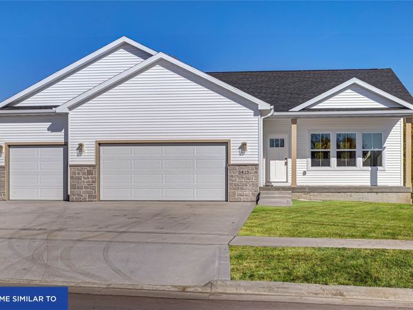 806 Kingman Boulevard, Madrid, IA 50156