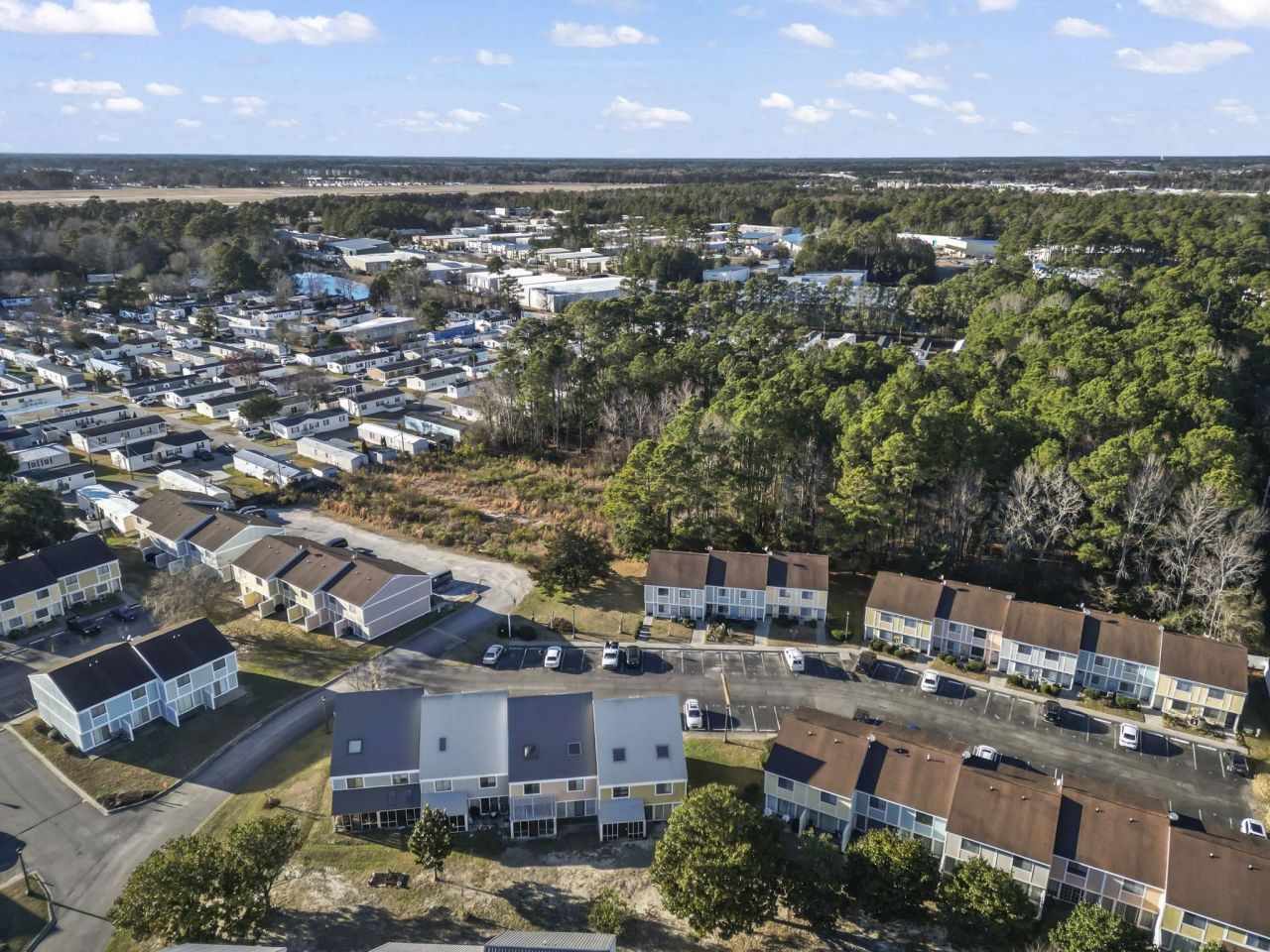 1210 Pinegrove Dr. Photo 11