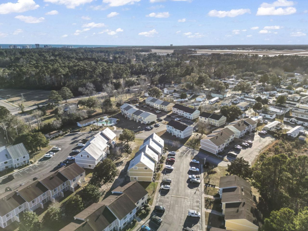 1210 Pinegrove Dr. Photo 9