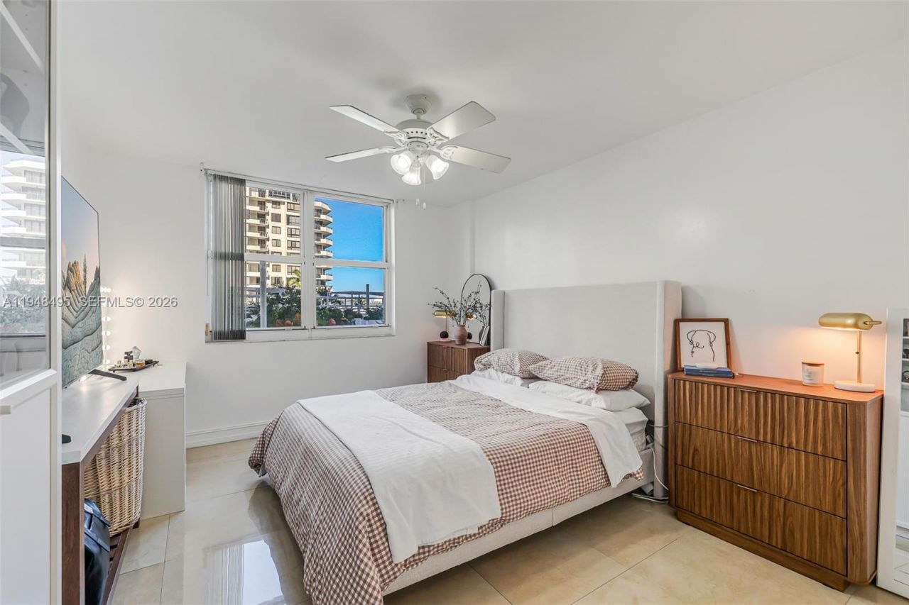 770 Claughton Island Dr , Unit 409, Miami, FL 33131 Photo