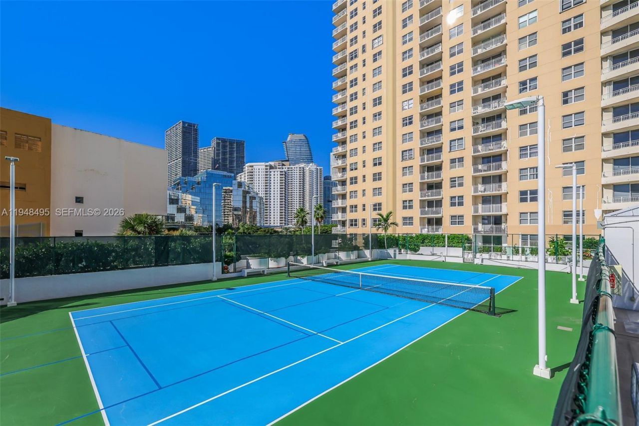 770 Claughton Island Dr , Unit 409, Miami, FL 33131 Photo