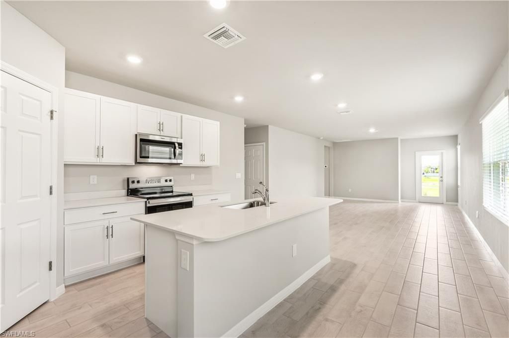 2688 Star Coral Way, North Fort Myers, FL 33903 Photo