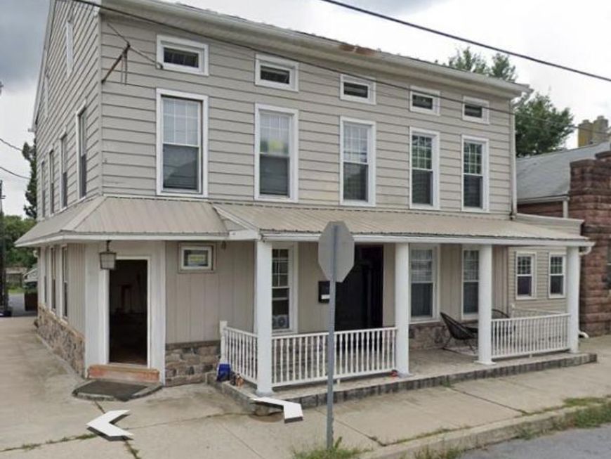 8 W Broadway, Etters, PA 17319 Main Photo