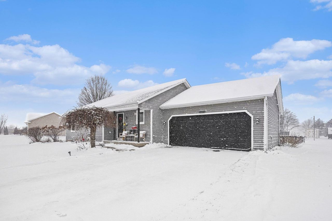 24308 Brownstone Boulevard, Mattawan, MI 49071 Main Photo