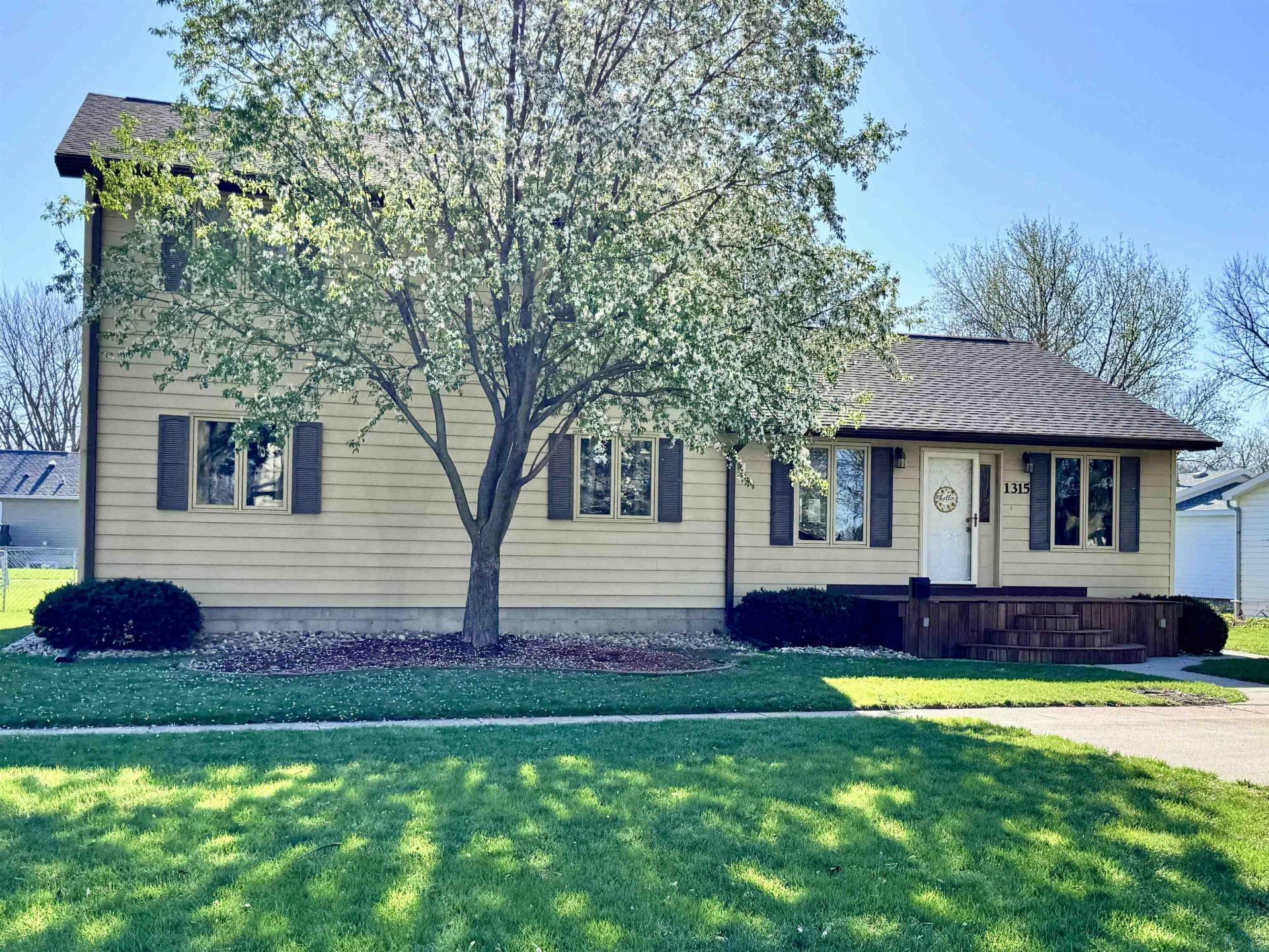 1315 13th Street, Onawa, IA 51040 Main Photo