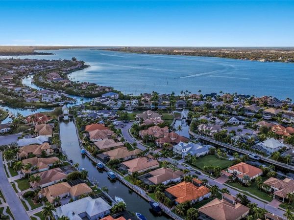 525 MAST DRIVE, BRADENTON, FL 34208