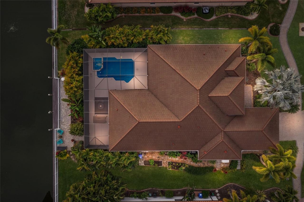 525 Mast Drive, Bradenton, FL 34208 Photo