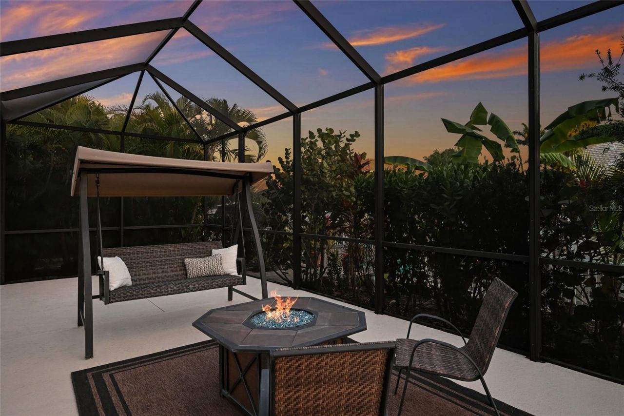 525 Mast Drive, Bradenton, FL 34208 Photo