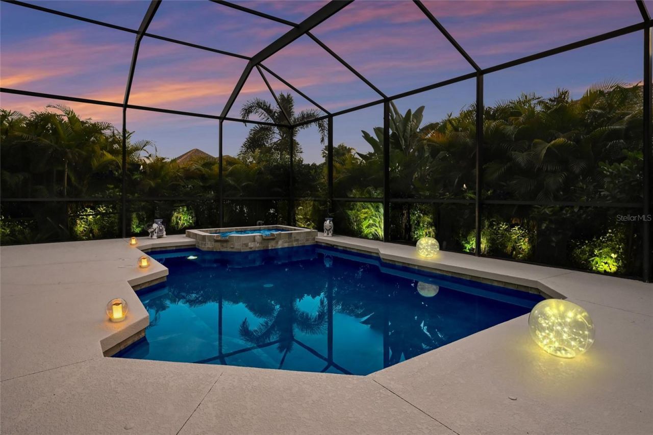 525 Mast Drive, Bradenton, FL 34208 Photo