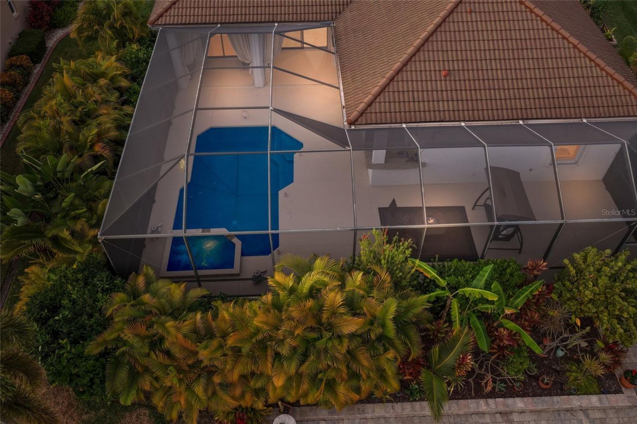 525 Mast Drive, Bradenton, FL 34208 Photo