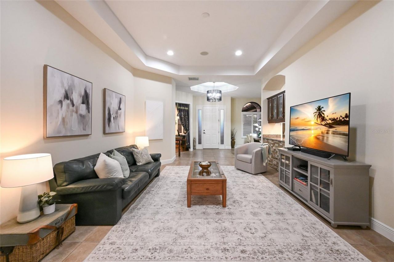 525 Mast Drive, Bradenton, FL 34208 Photo