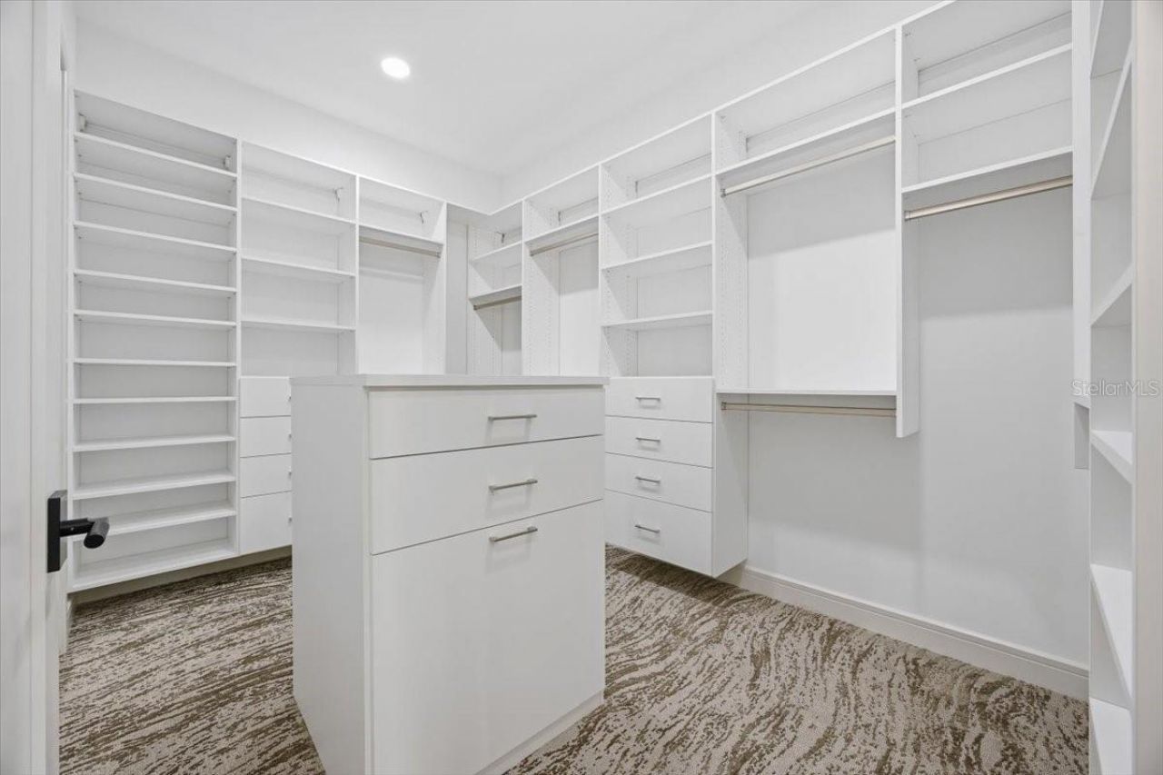 104 S Maki Road, Plant City, FL 33563 Photo