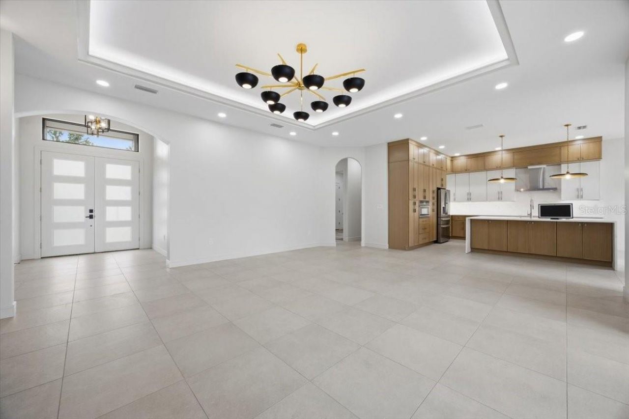 104 S Maki Road, Plant City, FL 33563 Photo