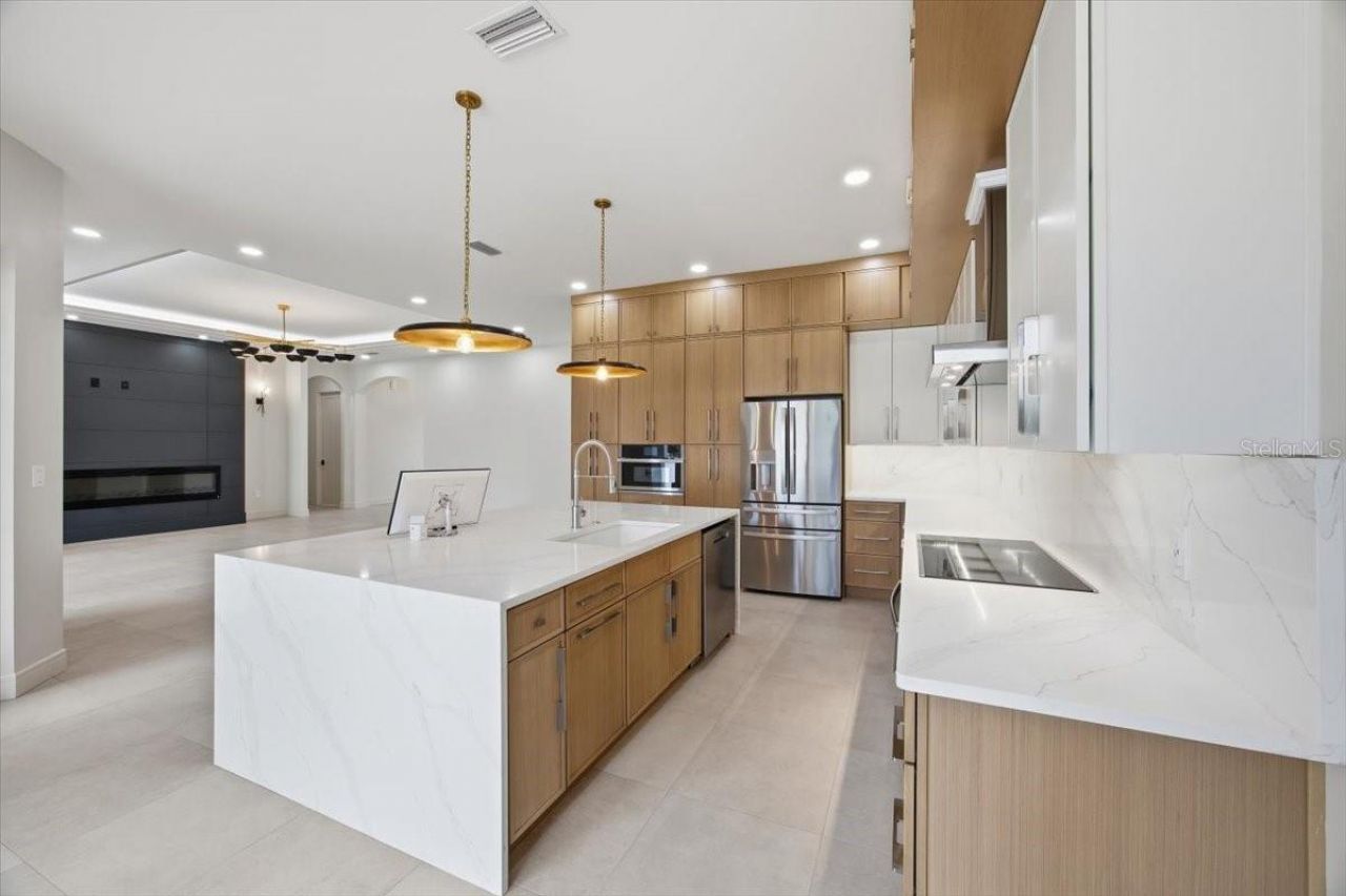 104 S Maki Road, Plant City, FL 33563 Photo