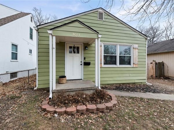 8011 Main Street, Kansas City, MO 64114