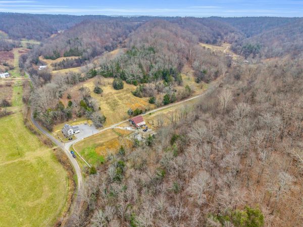 3039 Pigg Hollow Rd, Petersburg, TN 37144