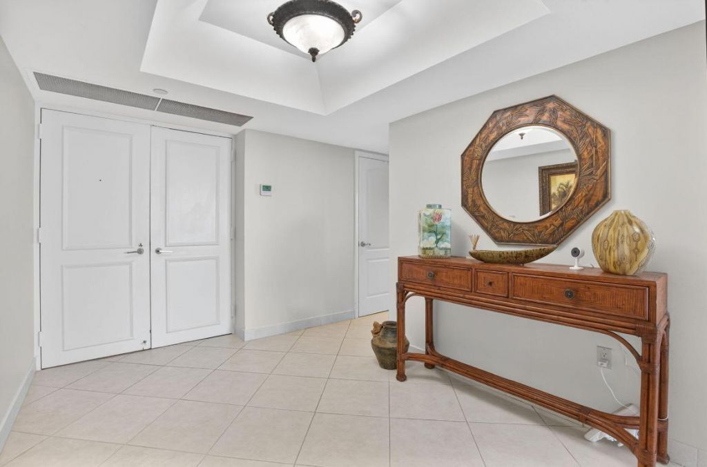 5080 N Ocean Drive, Unit 20c, Singer Island, FL 33404 Photo