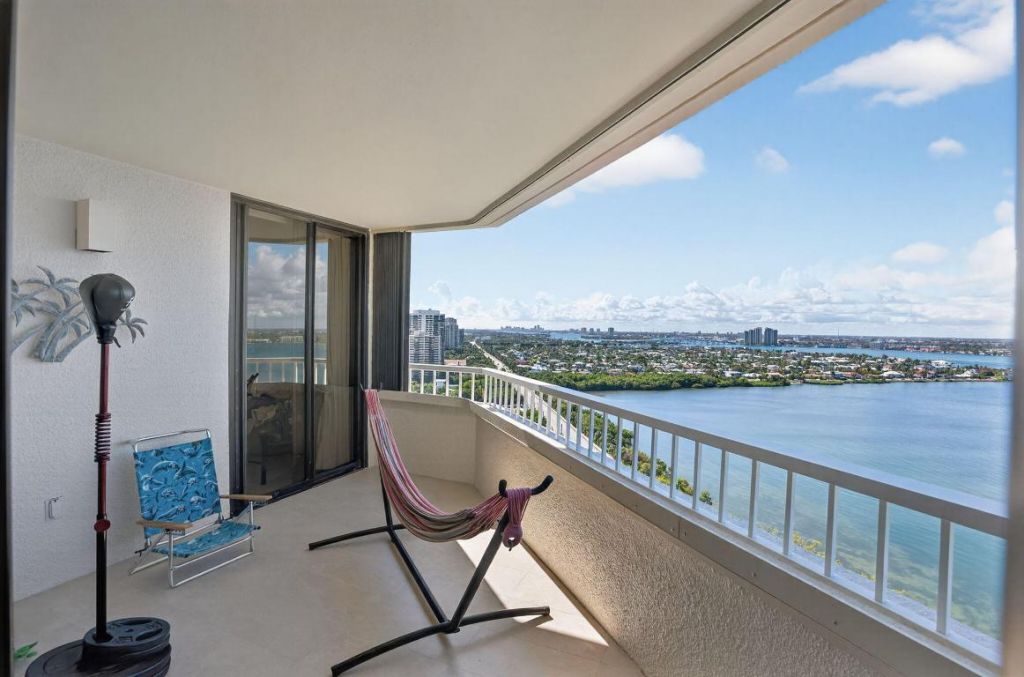 5080 N Ocean Drive, Unit 20c, Singer Island, FL 33404 Photo