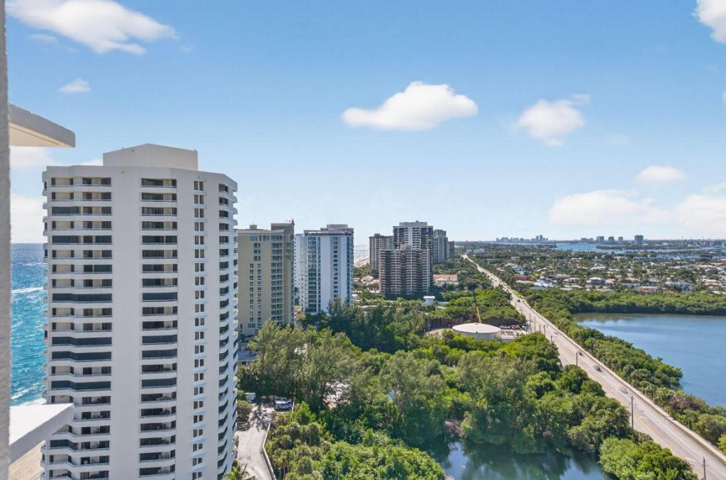 5080 N Ocean Drive, Unit 20c, Singer Island, FL 33404 Photo