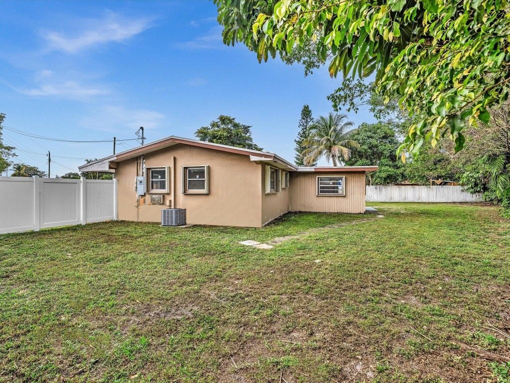 7971 NW 16th Street, Pembroke Pines, FL 33024 Photo