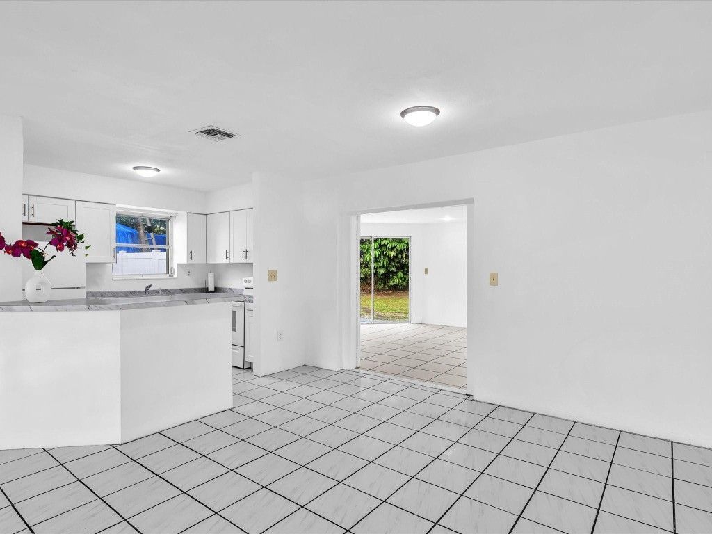 7971 NW 16th Street, Pembroke Pines, FL 33024 Photo