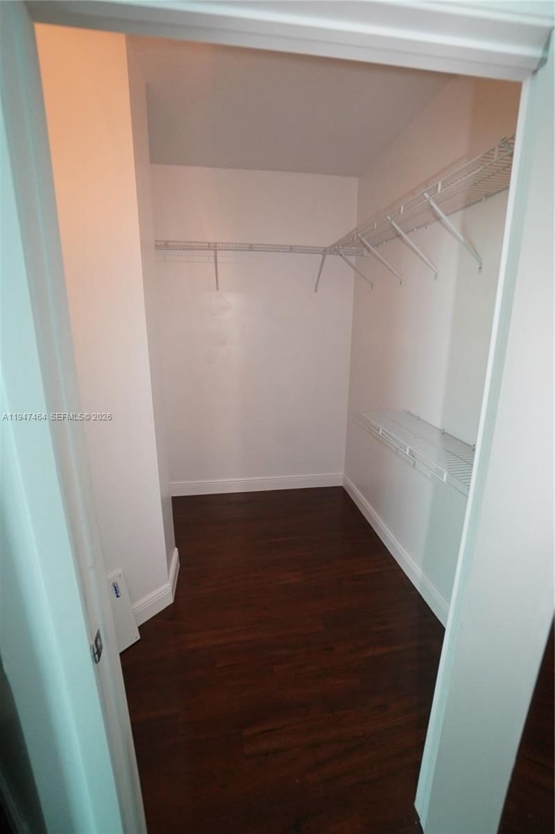 1900 N Bayshore Dr, Unit 2510, Miami, FL 33132 Photo