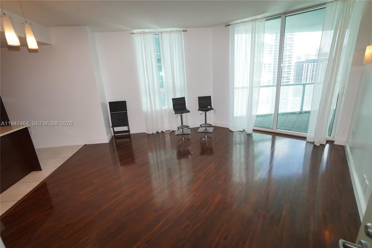 1900 N Bayshore Dr, Unit 2510, Miami, FL 33132 Photo