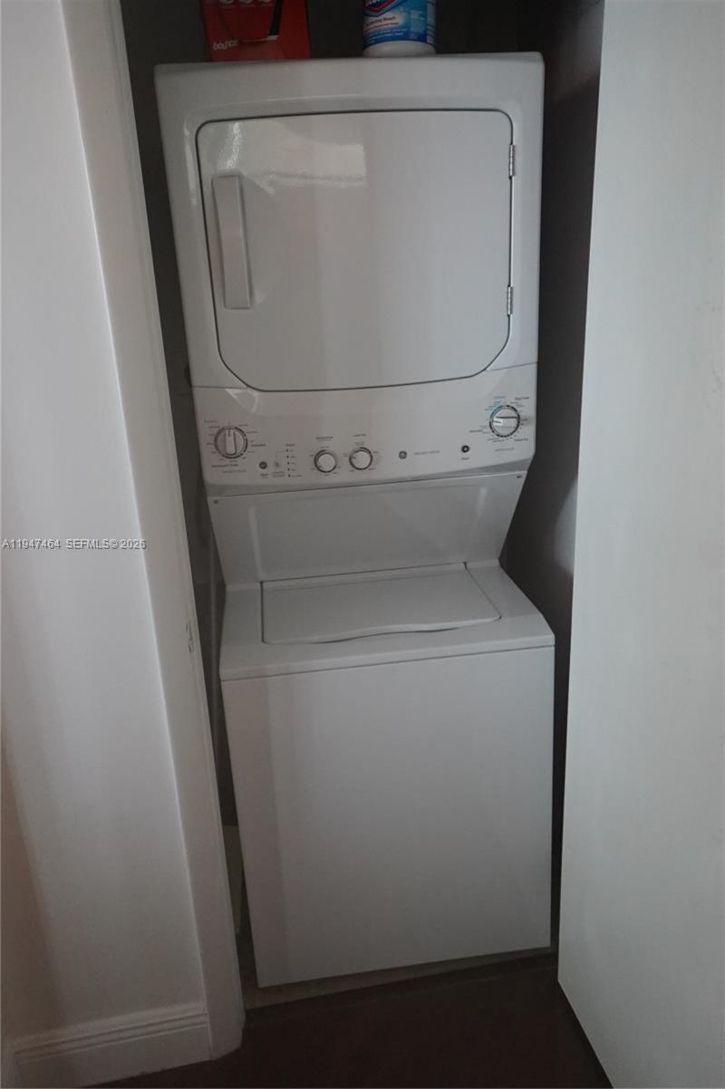 1900 N Bayshore Dr, Unit 2510, Miami, FL 33132 Photo