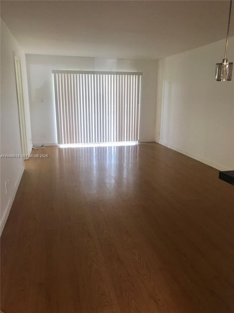 8040 N Colony Cir N, Unit 101, Tamarac, FL 33321 Photo