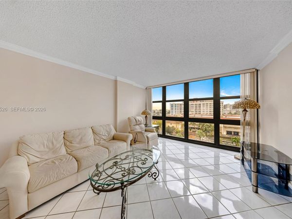 2017 S Ocean Dr, Unit 706, Hallandale Beach, FL 33009