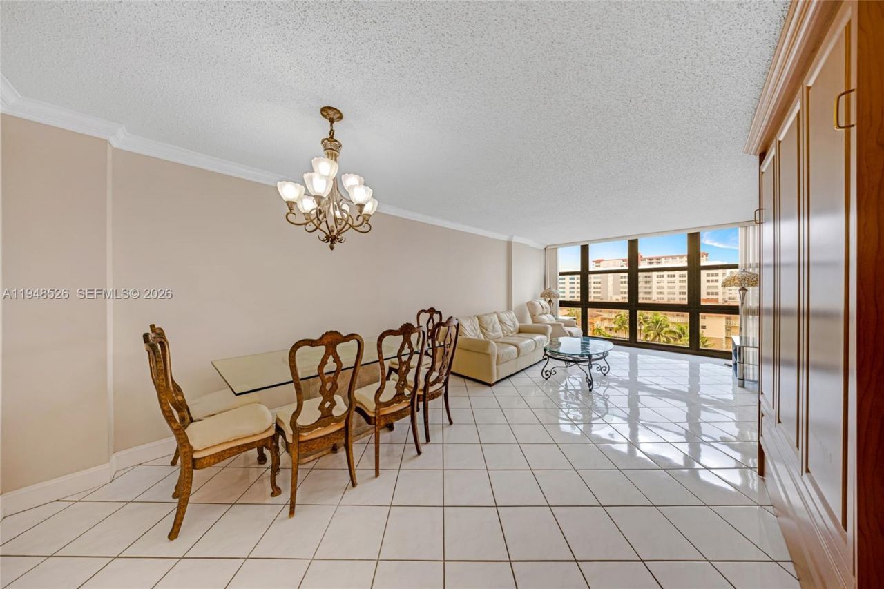 2017 S Ocean Dr, Unit 706, Hallandale Beach, FL 33009 Photo