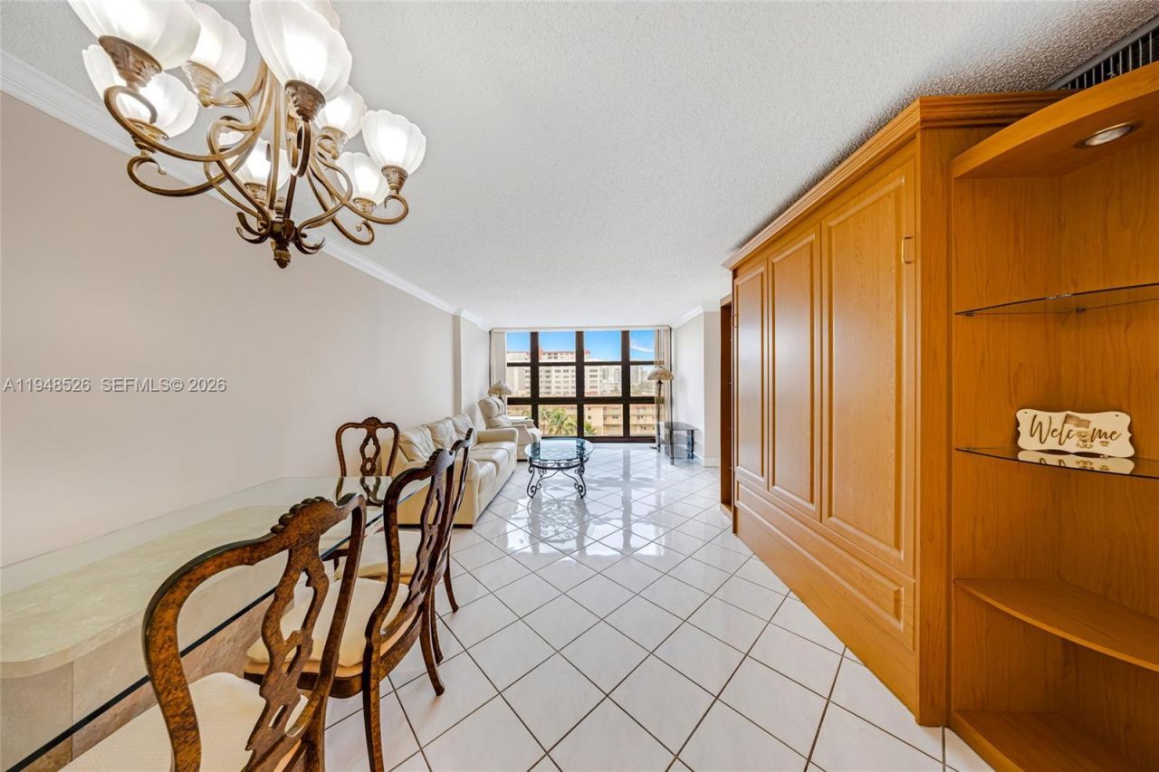 2017 S Ocean Dr, Unit 706, Hallandale Beach, FL 33009 Photo