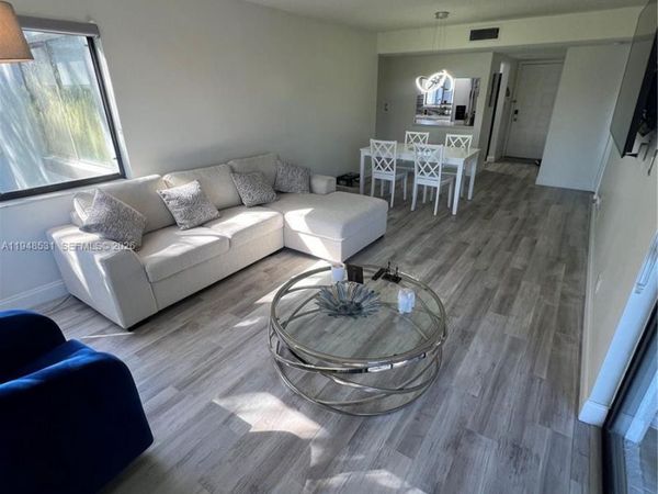 Unit 202, Weston, FL 33326