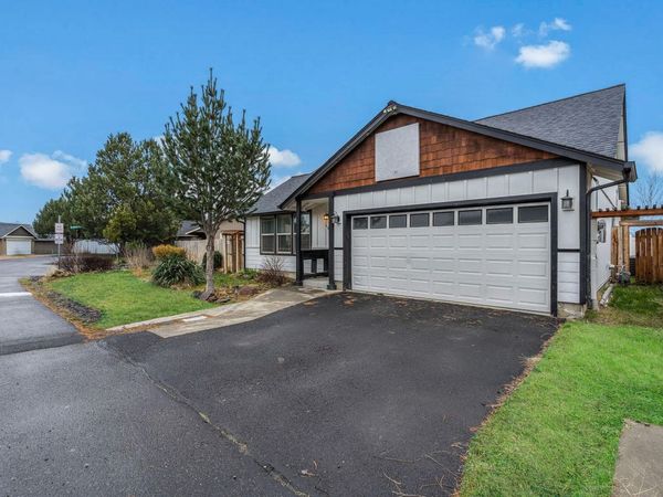 485 SE Ponderosa Drive, Madras, OR 97741