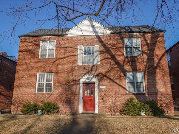 6957 Chippewa Street, St Louis, MO 63109
