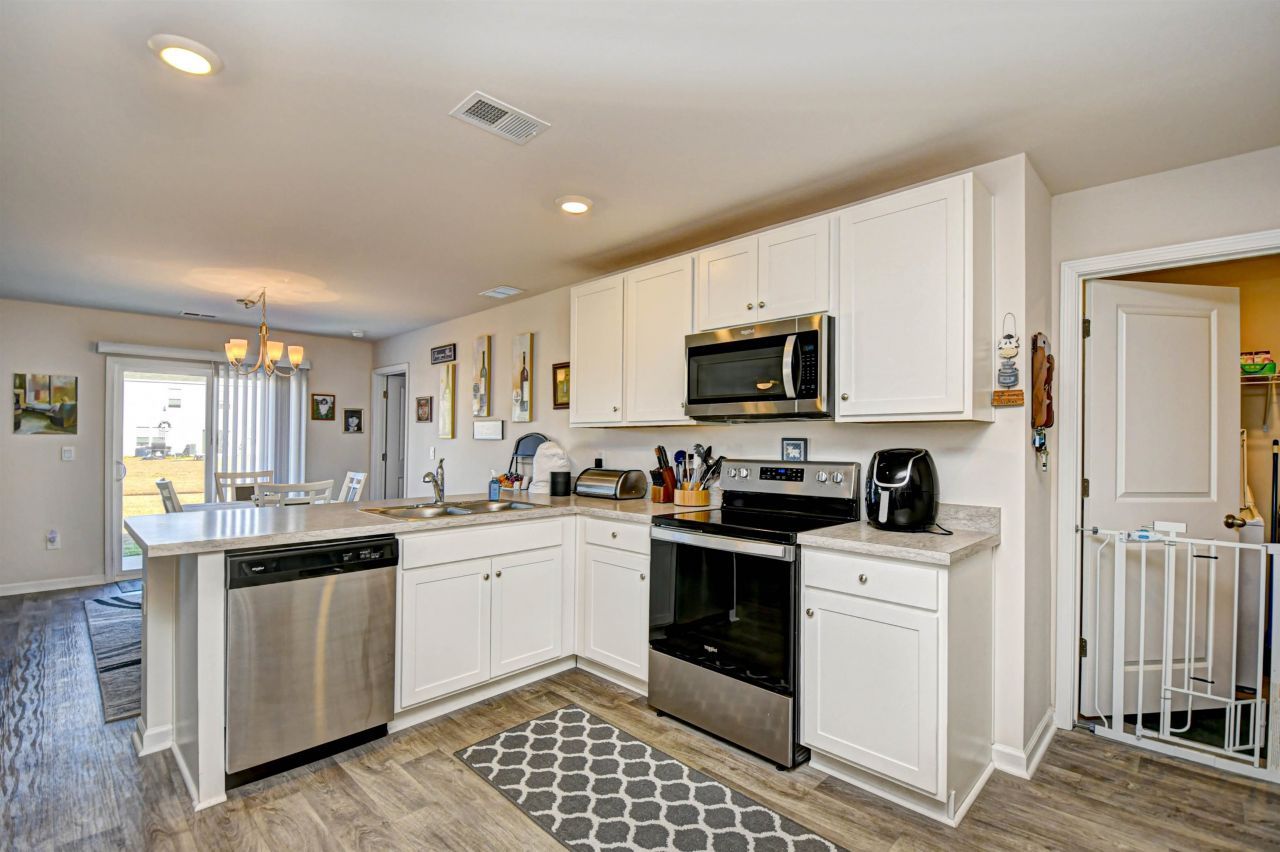 903 Freestyle Ct. Photo 11