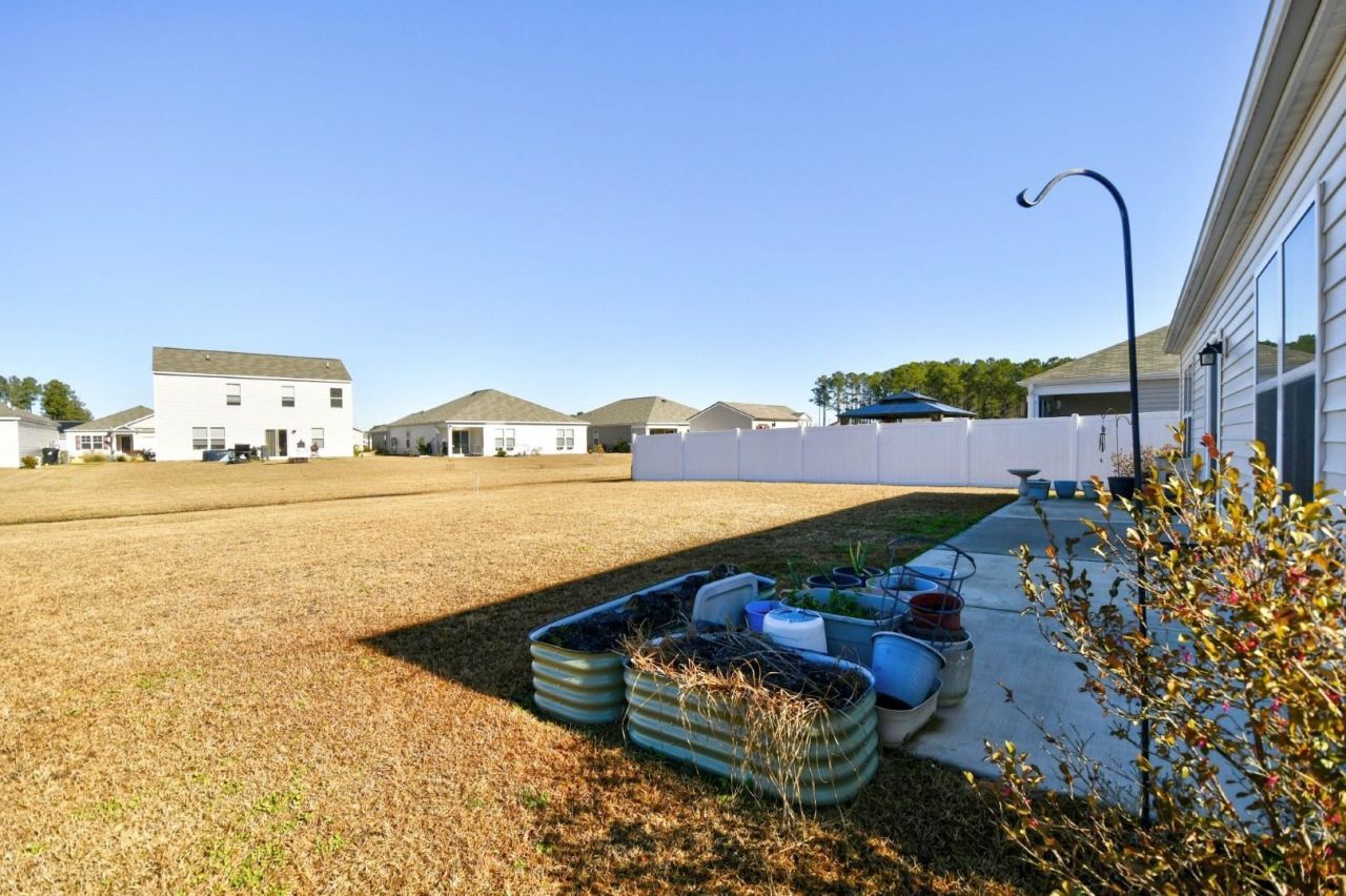 903 Freestyle Ct. Photo 33