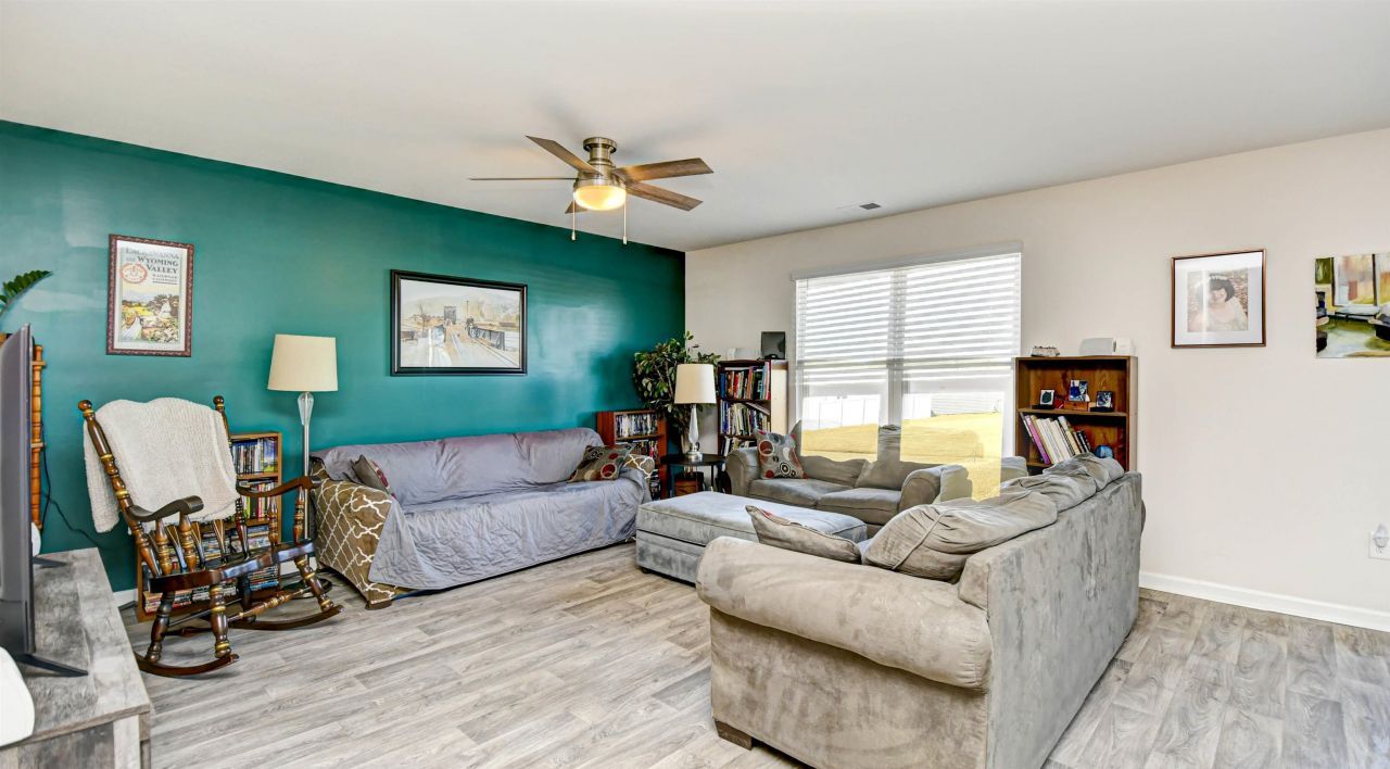 903 Freestyle Ct. Photo 5