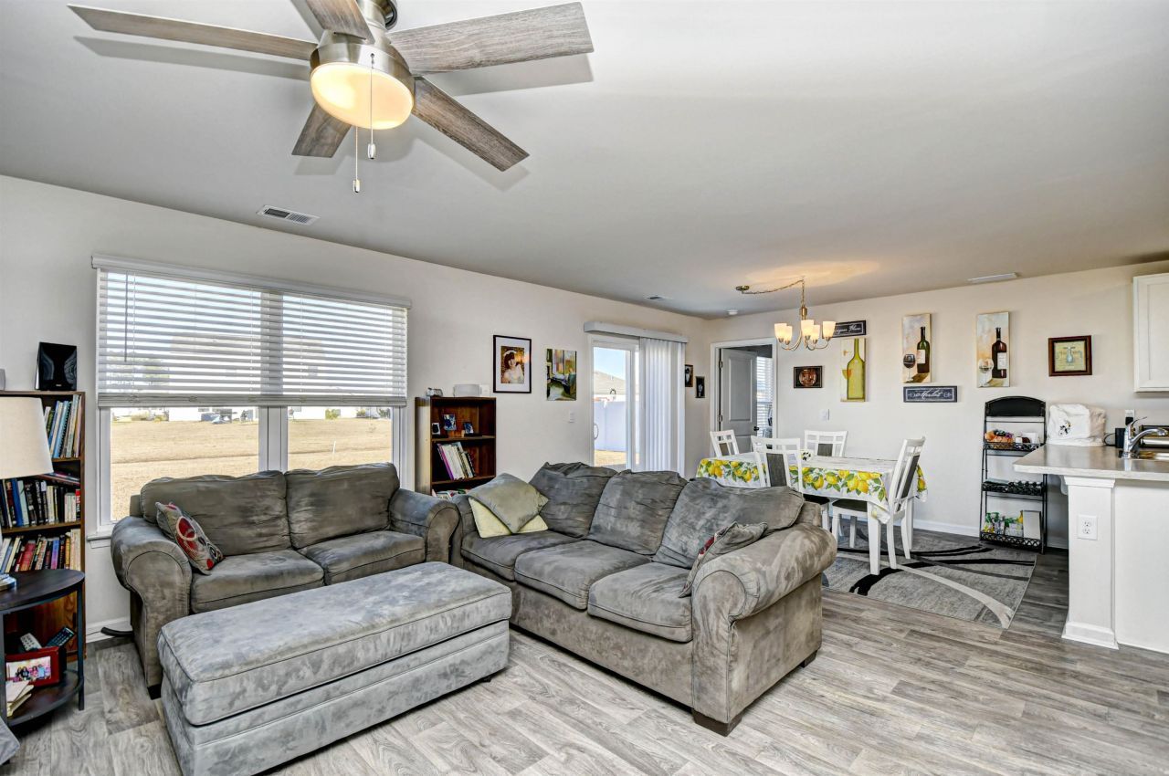 903 Freestyle Ct. Photo 8