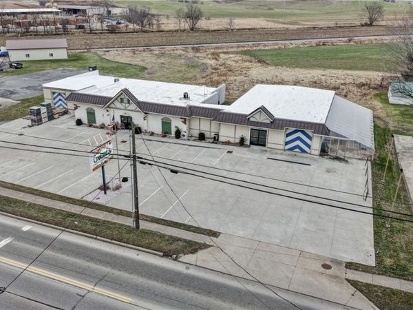 504 Dover Road NE, Sugarcreek, OH 44681