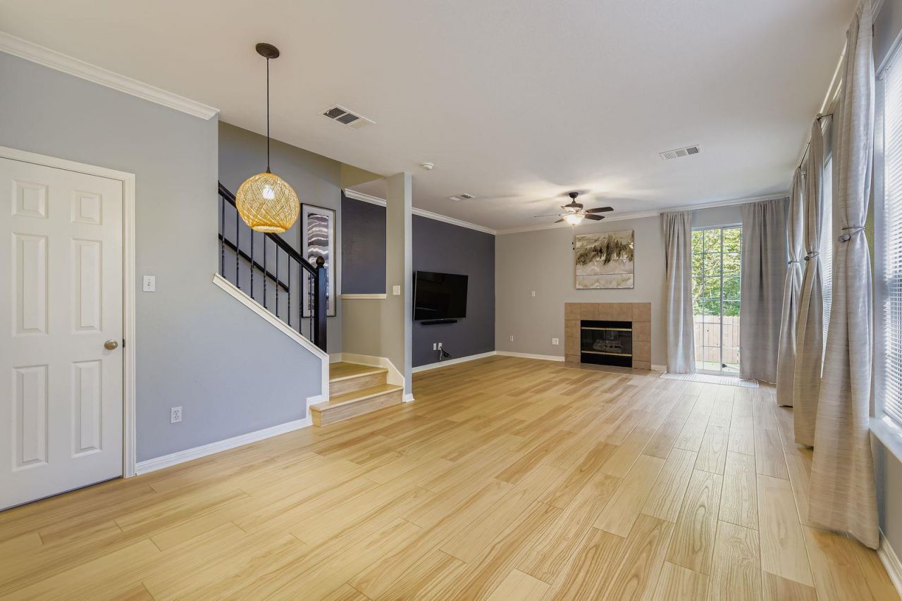 8518 Cahill Dr, Unit 20, Austin, TX 78729 Main Photo