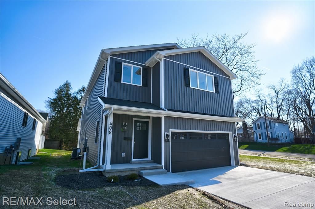 408 3rd Street, Fenton, MI 48430 Main Photo